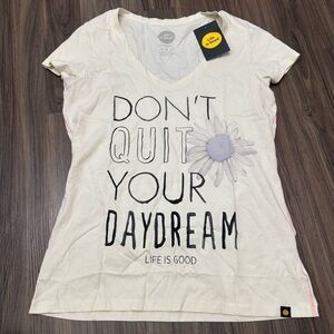 NWT Life Is Good women sz M Don’t Quit Your Daydream Tee